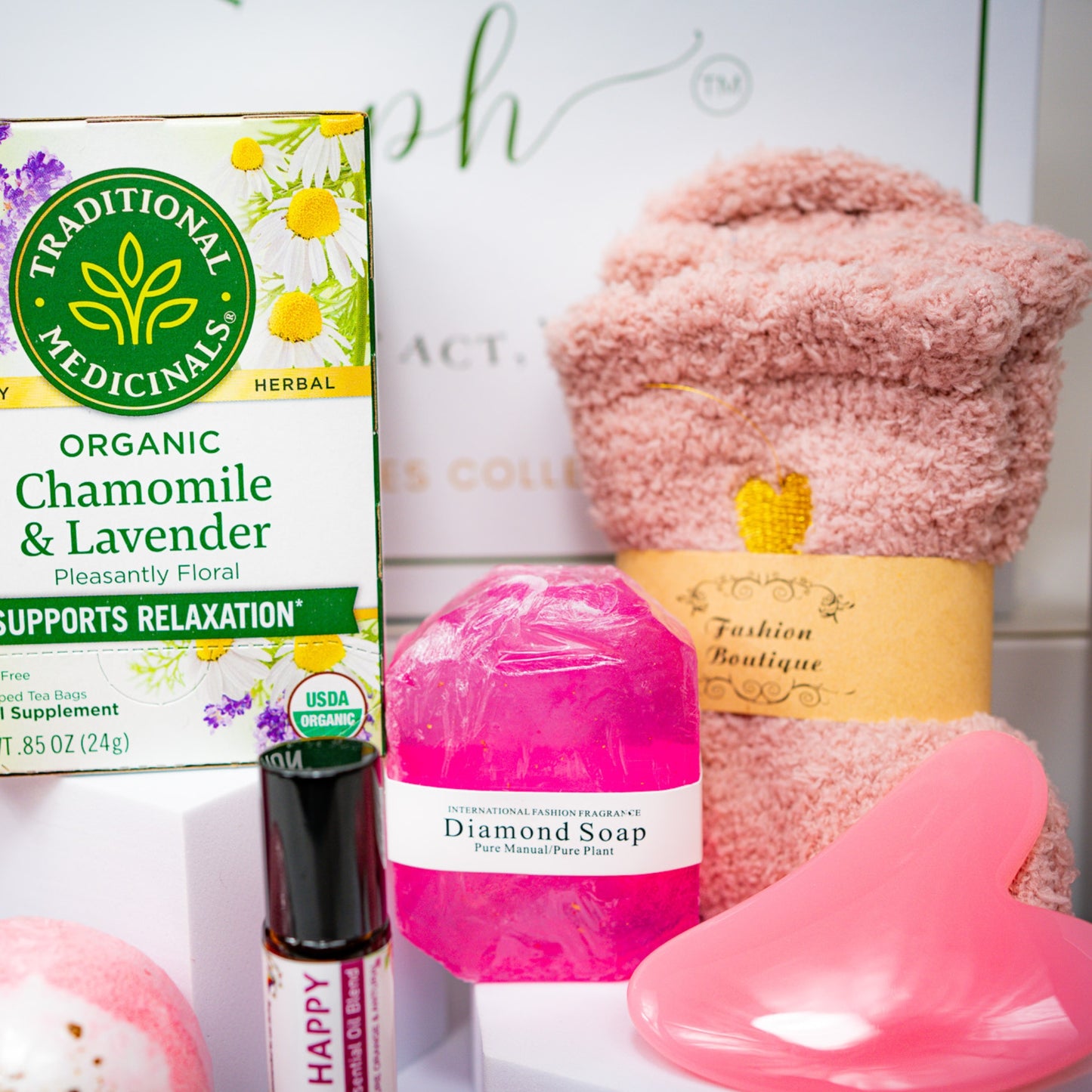 Women’s Self Care – Spa Gift Box - Chamomile Lavender Relaxing Candle